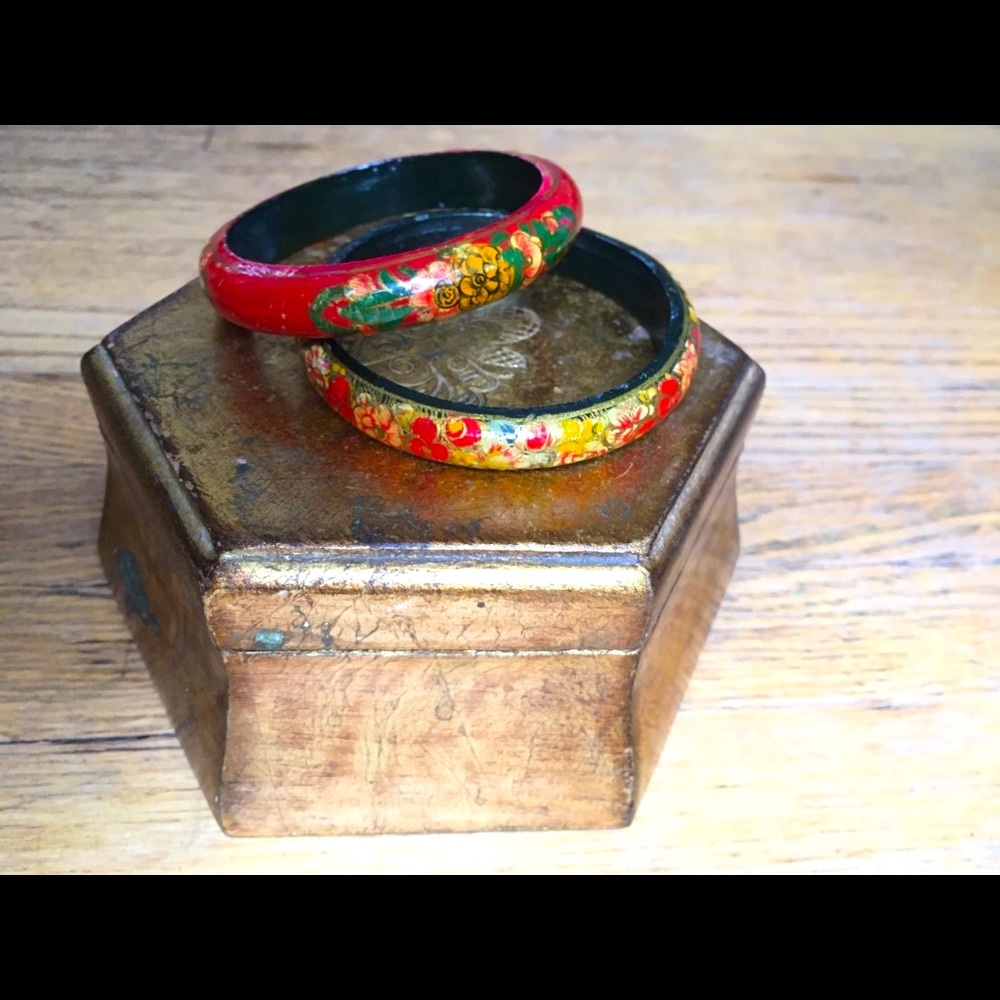 Vintage 1970’s Wooden Handpainted Bangles. SET